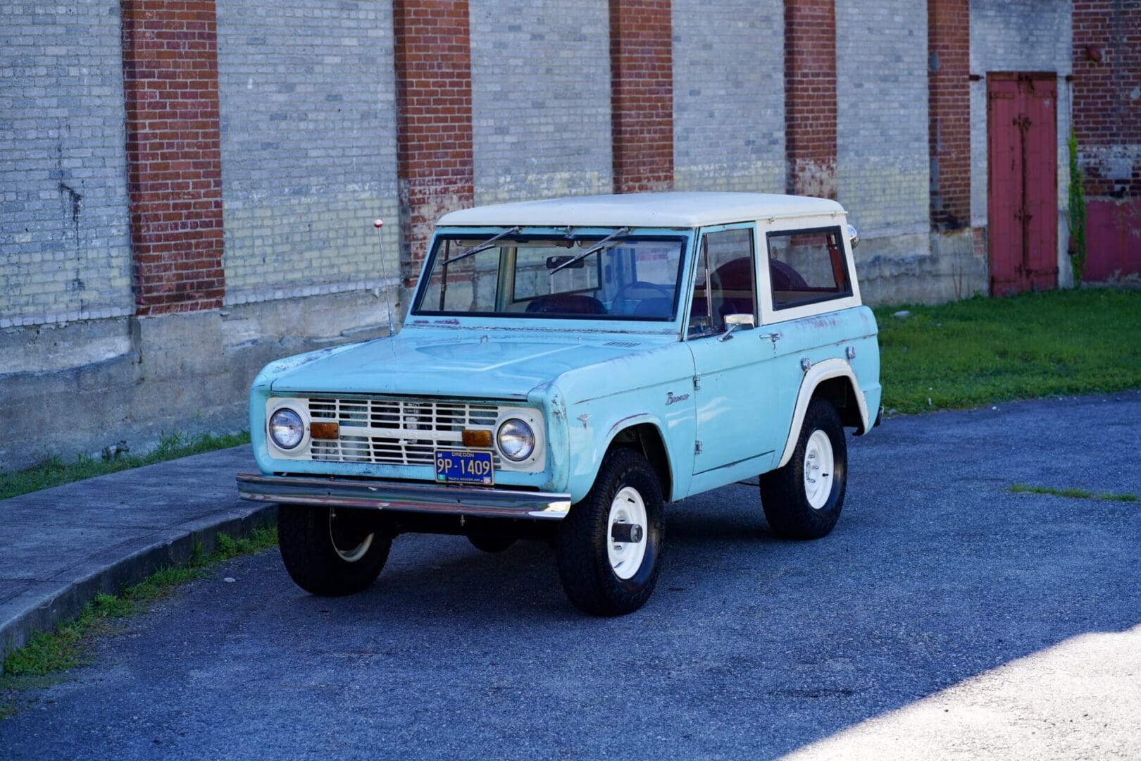1967 Ford Bronco 4x4 - Image 8