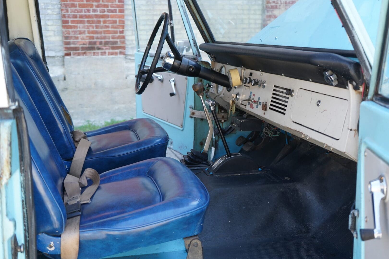 1967 Ford Bronco 4x4 - Image 17
