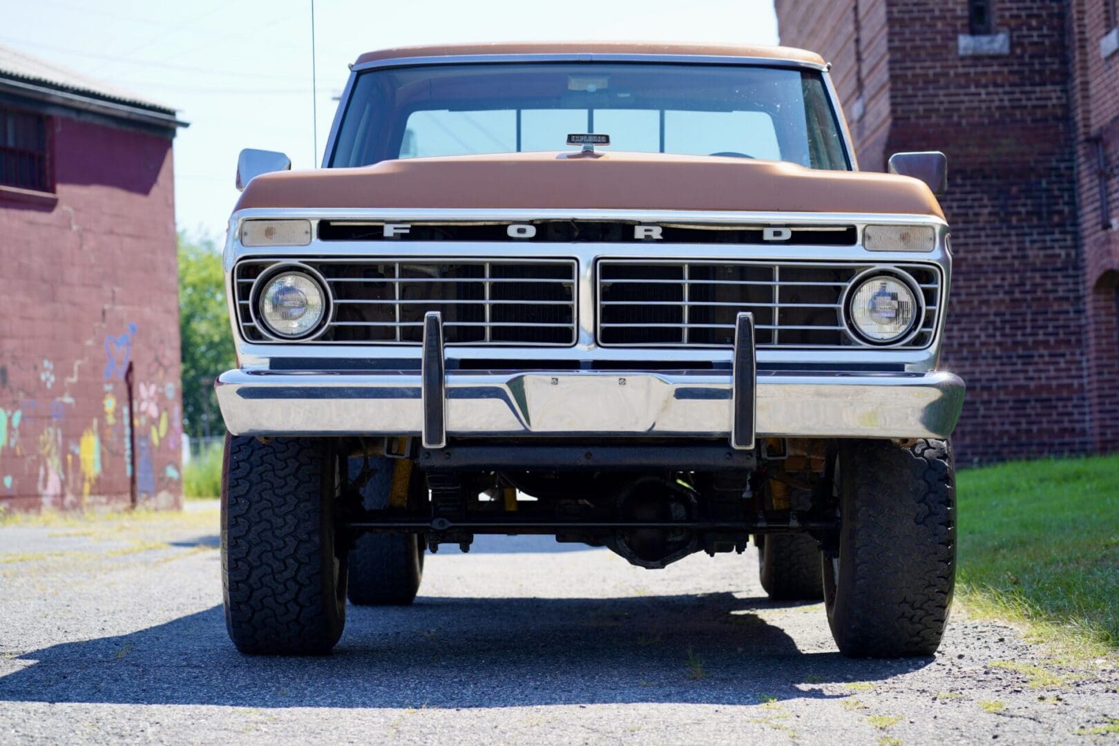 1975 Ford F-250 Custom 4x4 Highboy Explorer - Image 8