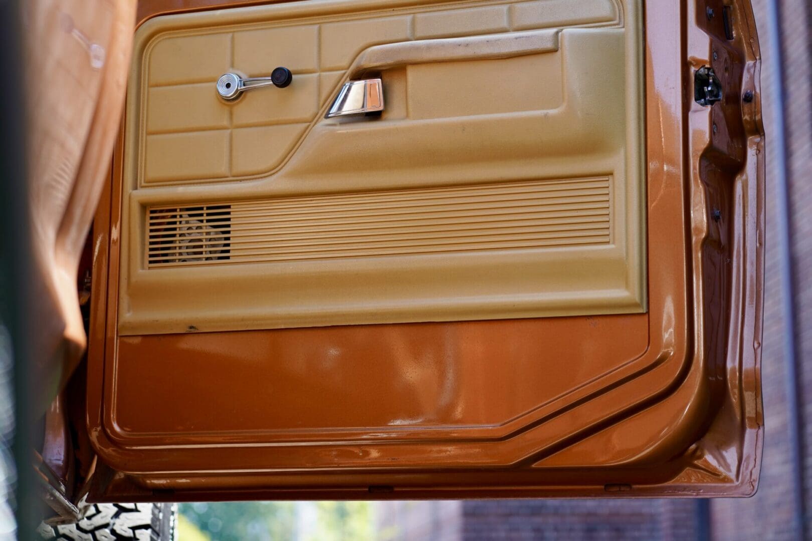 1975 Ford F-250 Custom 4x4 Highboy Explorer - Image 56