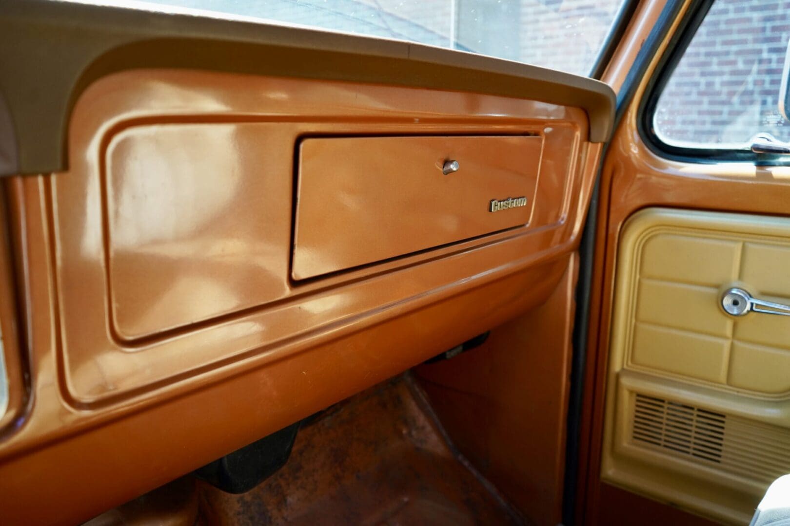 1975 Ford F-250 Custom 4x4 Highboy Explorer - Image 43