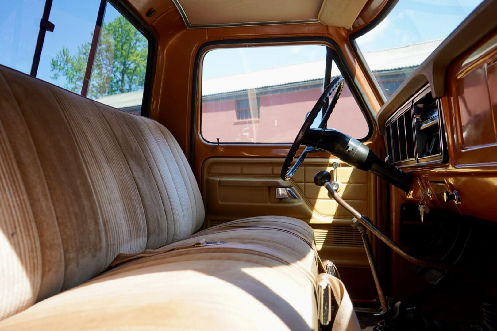 1975 Ford F-250 Custom 4x4 Highboy Explorer - Image 61